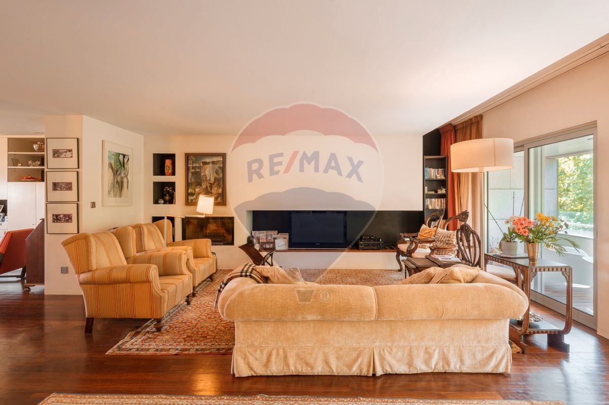 2 bedrooms Apartment in Porto, Portugal No. 163568