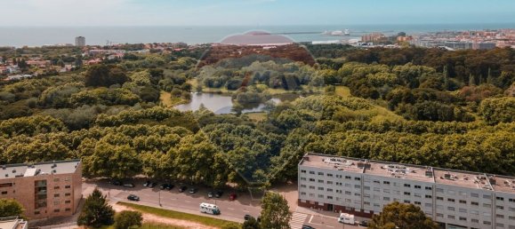 2 bedrooms Apartment in Porto, Portugal No. 163568 2