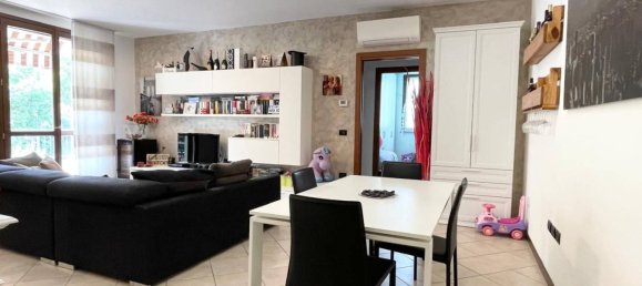 3 Schlafzimmer Wohnung in Castellarano, Italy, Nr. 292831 5