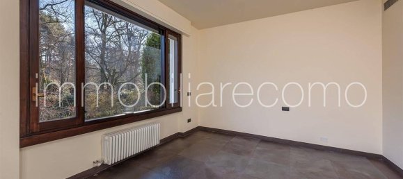 5 bedrooms Villa in Capiago Intimiano, Italy No. 264196 21