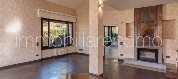 5 bedrooms Villa in Capiago Intimiano, Italy No. 264196 10