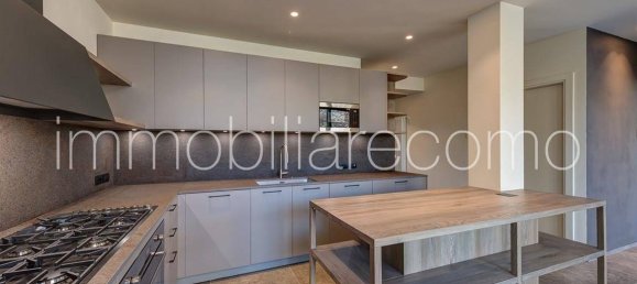 5 bedrooms Villa in Capiago Intimiano, Italy No. 264196 19