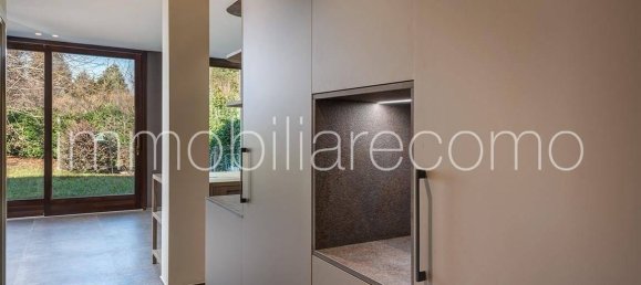 5 bedrooms Villa in Capiago Intimiano, Italy No. 264196 20