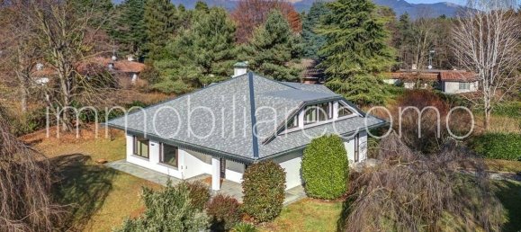 5 bedrooms Villa in Capiago Intimiano, Italy No. 264196 39