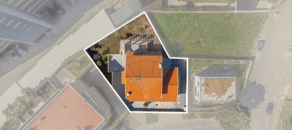 4 bedrooms House in Vila Nova de Gaia, Portugal No. 16753 3