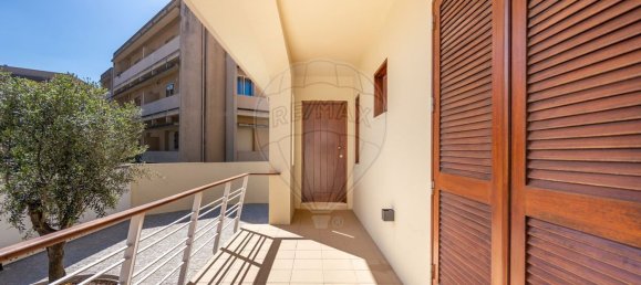 4 bedrooms House in Vila Nova de Gaia, Portugal No. 16753 7