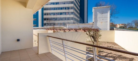 4 bedrooms House in Vila Nova de Gaia, Portugal No. 16753 13