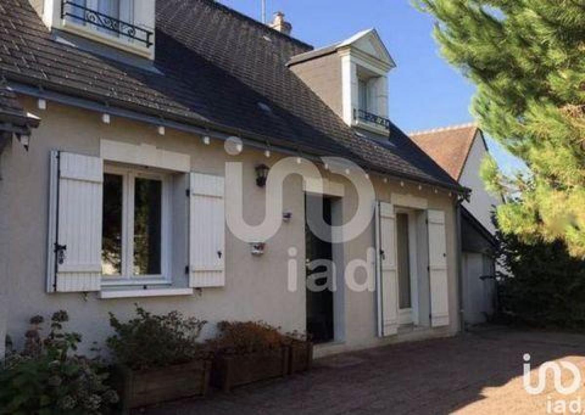 4 Schlafzimmer Haus in Rochecorbon, France, Nr. 4765