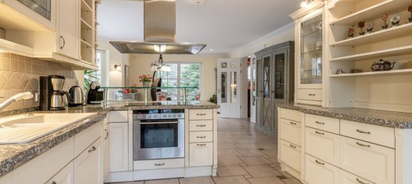 5 bedrooms House in Harburg, Germany No. 27816 12