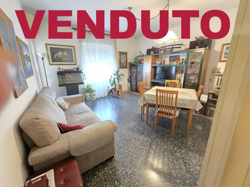 2 bedrooms Apartment in Rome, Italy No. 172703