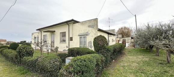 8 rooms House in Cesenatico, Italy No. 98020 93