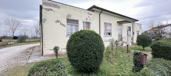 8 rooms House in Cesenatico, Italy No. 98020 61