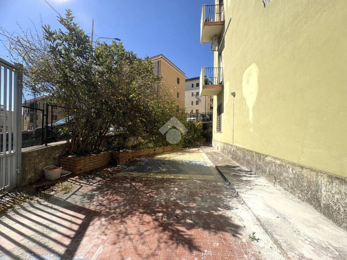 2 bedrooms Apartment in Catanzaro, Italy No. 36933