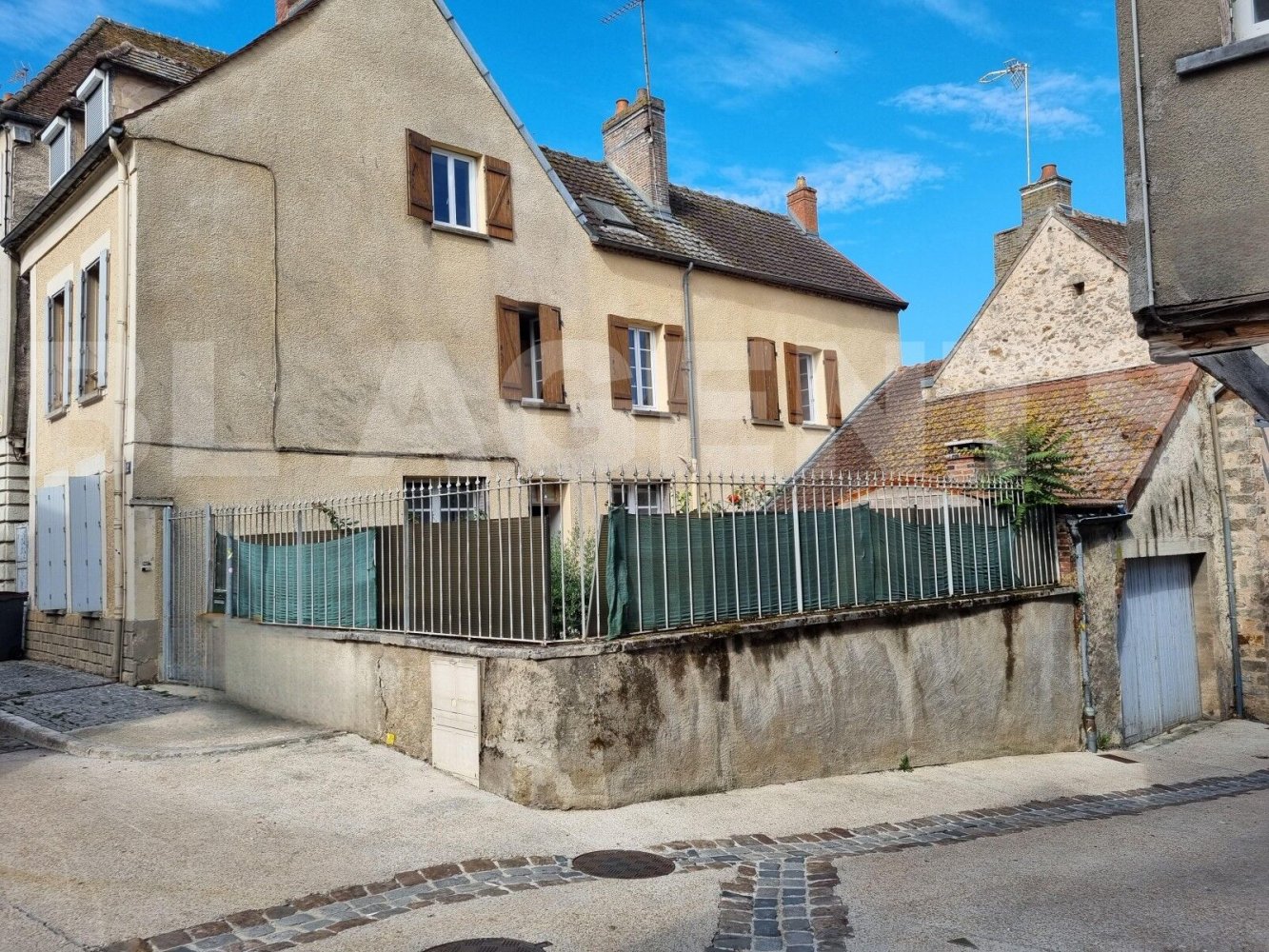 4 Schlafzimmer Haus in Nogent-sur-Seine, France, Nr. 291266