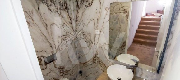 4 bedrooms House in Vila Nova de Gaia, Portugal No. 17775 11