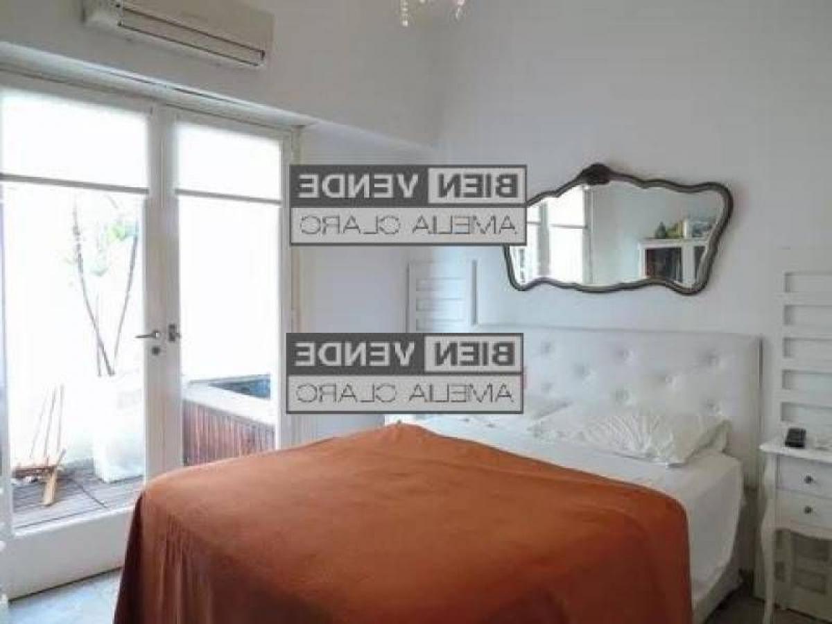 Studio in Buenos Aires, Argentina No. 79895