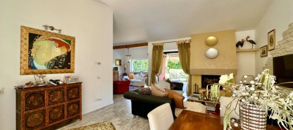 2 bedrooms House in Rome, Italy No. 272671 6