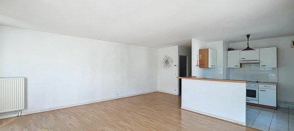 2 bedrooms Apartment in Lille, France No. 226051 3