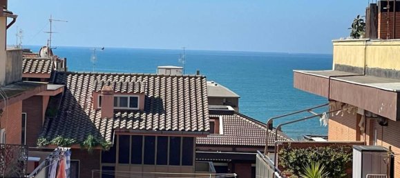 Apartamento de 2 habitaciónes en Pomezia, Italy No. 40202 14