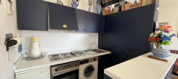 Apartamento de 2 habitaciónes en Pomezia, Italy No. 40202 4