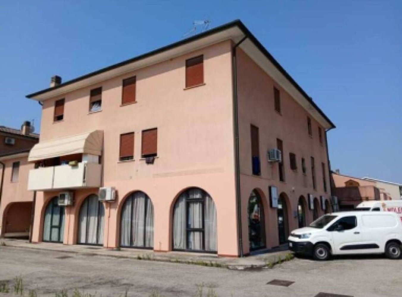 Apartamento de 3 divisões em Loria, Italy N.º 208941