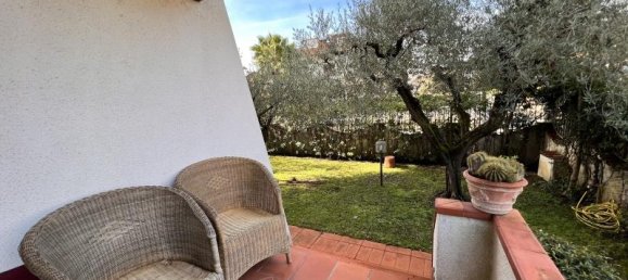 6-salle Villa à Camaiore, Italy No. 237510 11