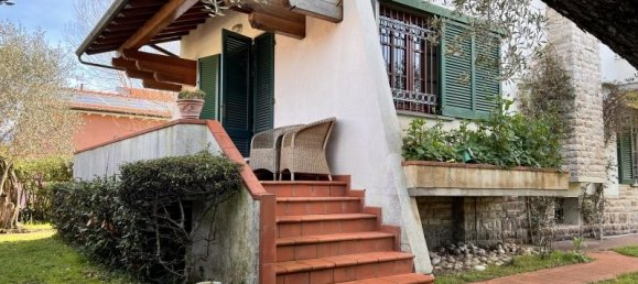 6-salle Villa à Camaiore, Italy No. 237510 3