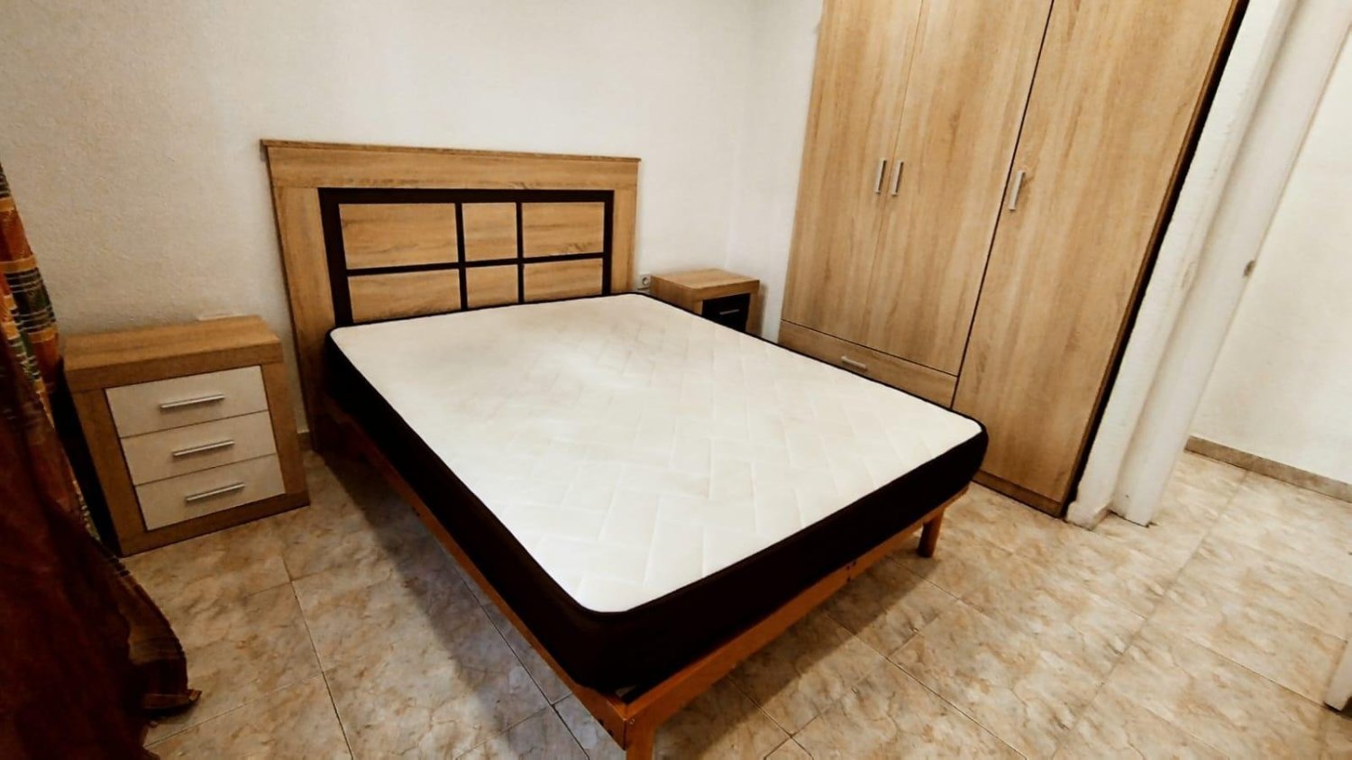 Квартира с 3 спальнями в Аликанте, Испания № 283934