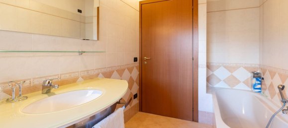 7-Zimmer Haus in Solferino, Italy, Nr. 137230 27