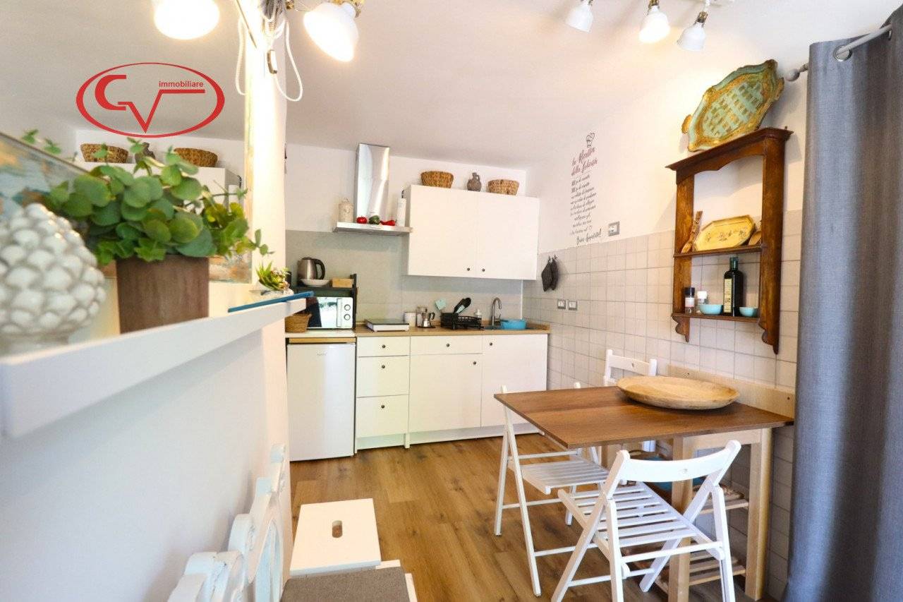 Квартира с 1 спальней в Монтеварки, Италия № 267090