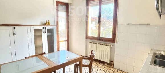 4 rooms Apartment in Montevarchi, Italy No. 110909 12