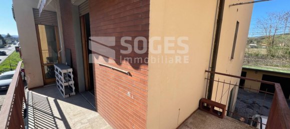 4 rooms Apartment in Montevarchi, Italy No. 110909 9