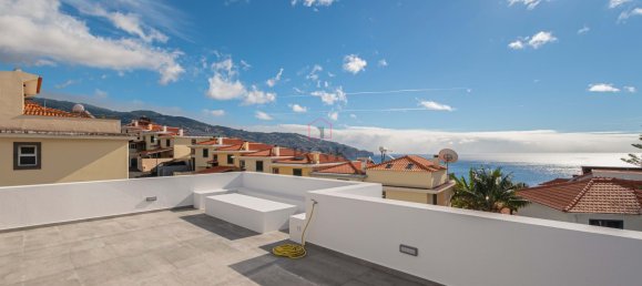 3 bedrooms Villa in Funchal, Portugal No. 92348 62