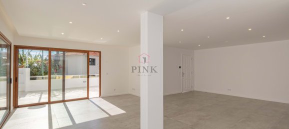 3 bedrooms Villa in Funchal, Portugal No. 92348 14