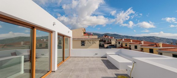 3 bedrooms Villa in Funchal, Portugal No. 92348 68