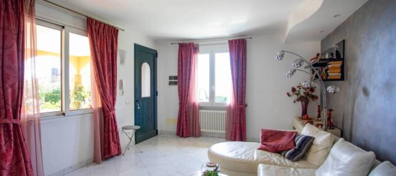 Apartamento de 4 habitaciónes en Alassio, Italy No. 161071 9