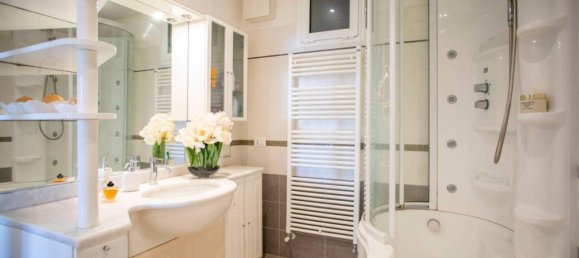 Apartamento de 4 habitaciónes en Alassio, Italy No. 161071 12