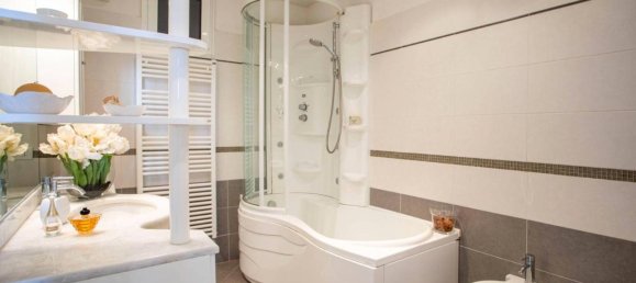 Apartamento de 4 habitaciónes en Alassio, Italy No. 161071 13