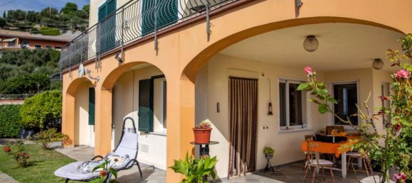 Apartamento de 4 habitaciónes en Alassio, Italy No. 161071 23