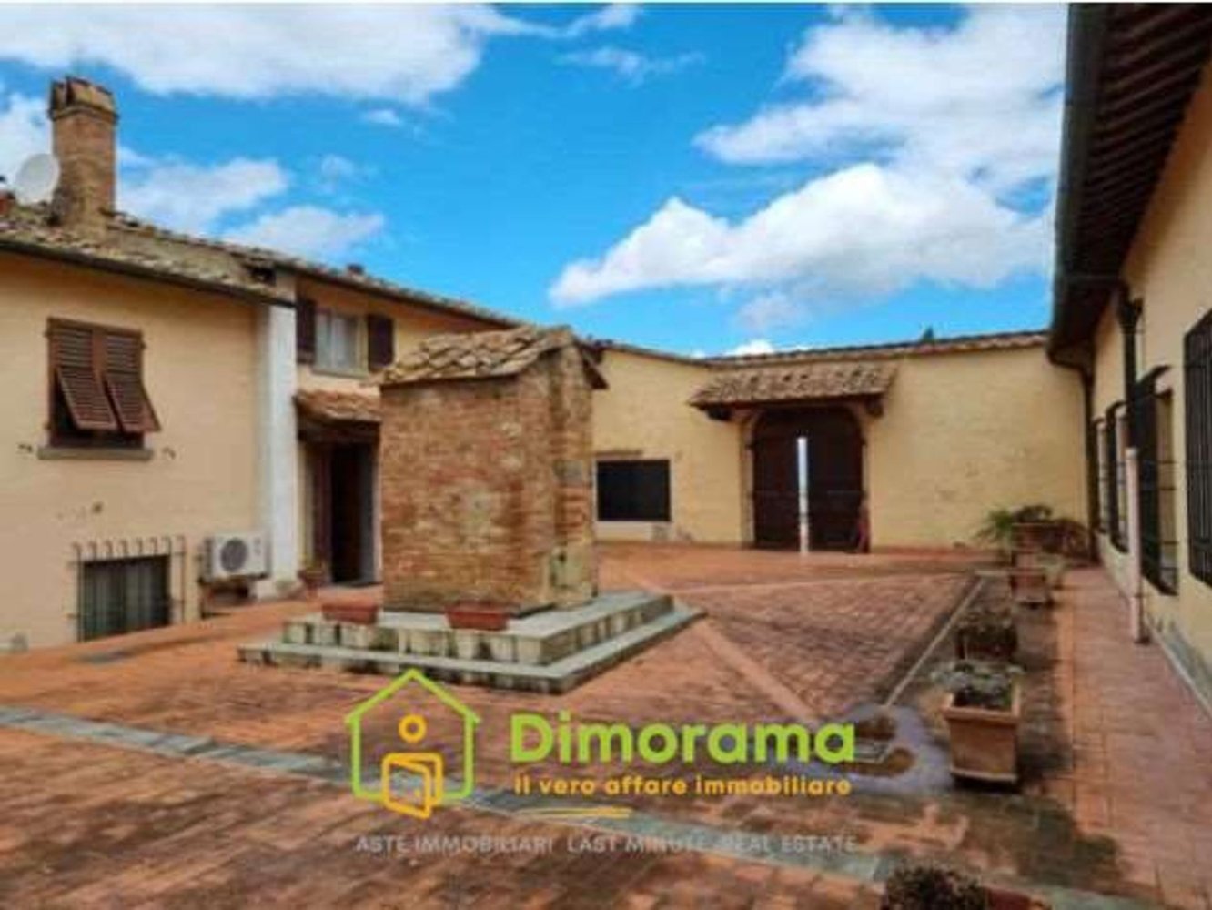 8 bedrooms Apartment in Montespertoli, Italy No. 343567