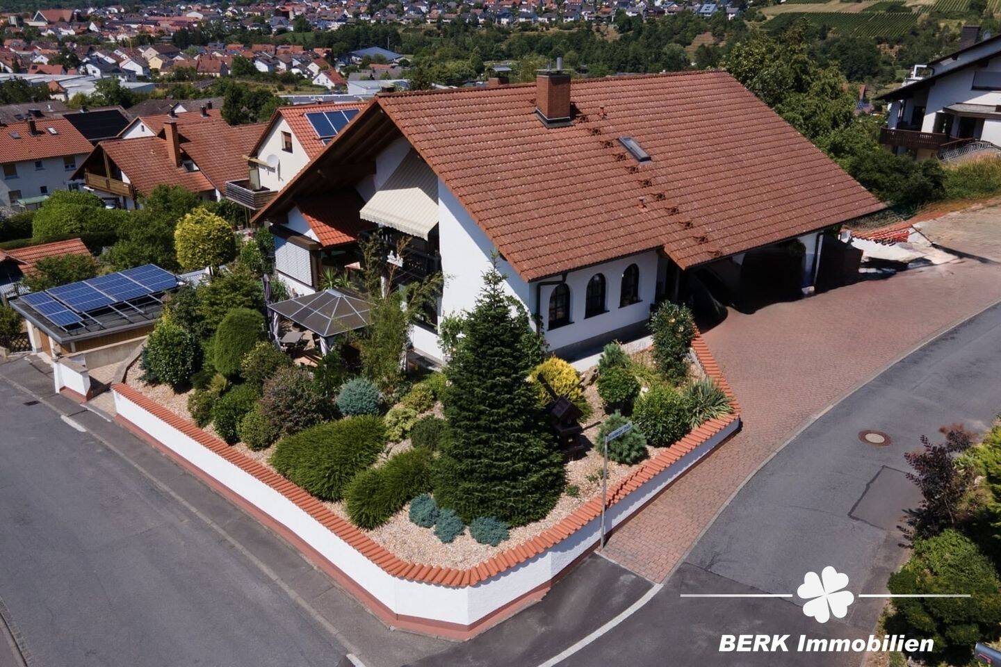 5 غرف نوم تاون هاوس في Miltenberg, Germany رقم 73819