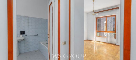 3 rooms Apartment in Monza, Italy No. 259985 12