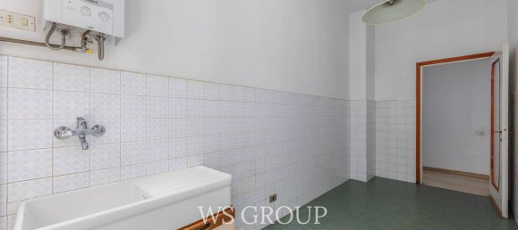 3 rooms Apartment in Monza, Italy No. 259985 11