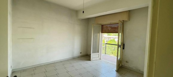 Apartamento de 3 habitaciónes en Reggio Calabria, Italy No. 62114 3