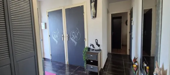 3 bedrooms House in Saint-Etienne, France No. 351109 11