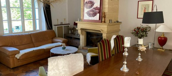 4 bedrooms House in Saint-Cyr-sur-Morin, France No. 150827 2