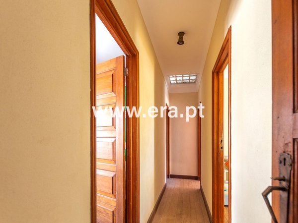 Дом с 9 спальнями в Каминья, Португалия № 123040