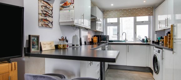 Casa de 2 dormitorios en Kent, United Kingdom No. 2440 8