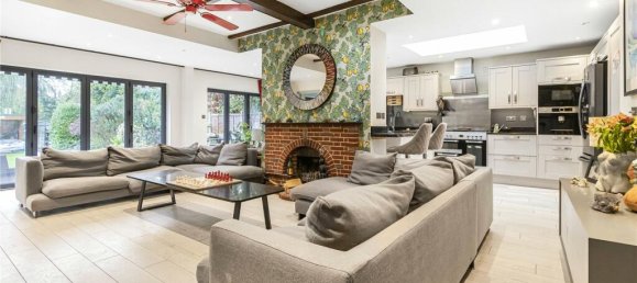 5 bedrooms House in London, United Kingdom No. 6600 3