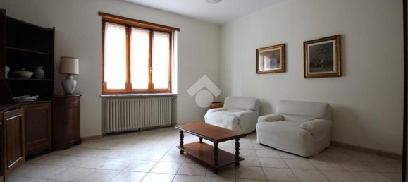 3 rooms Apartment in Crescentino, Italy No. 127627 8